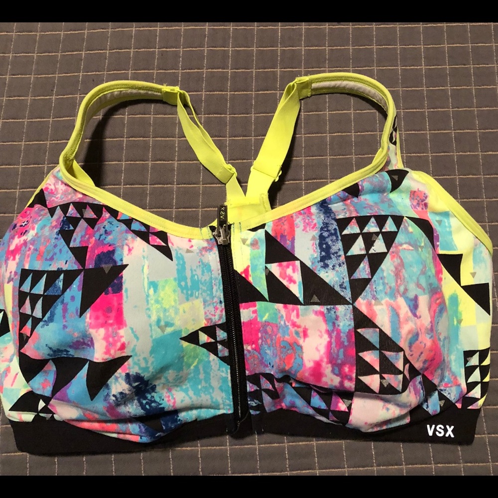 Victoria’s Secret VSX SPORT Front-Close Sports Bra